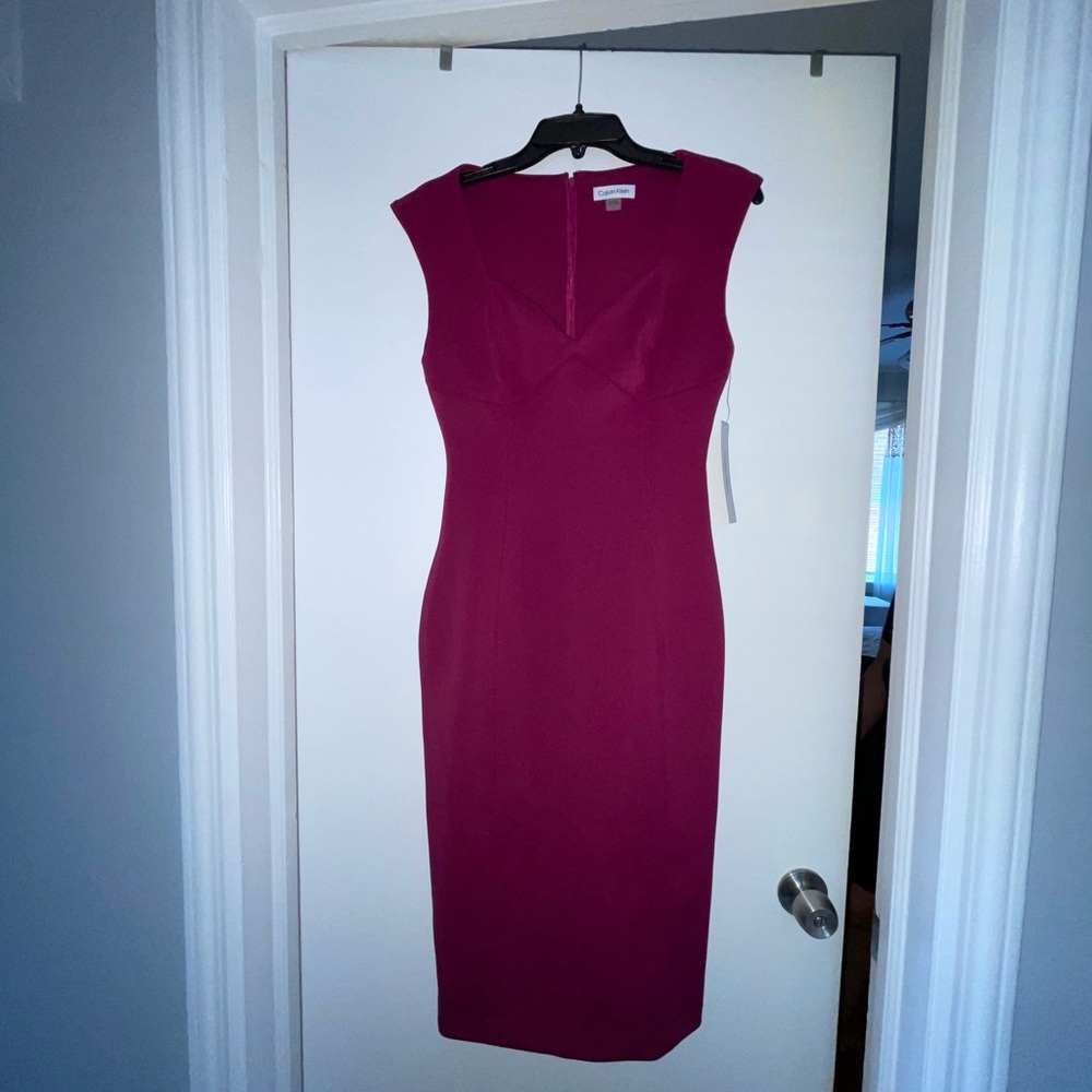 Calvin Klein Berry Sleeveless Sheath Midi Dress